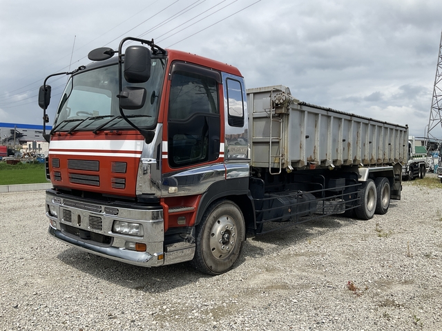 いすゞ ギガ 大型 深ダンプ（土砂禁） PDG-CYM77V8(72286) 1枚目