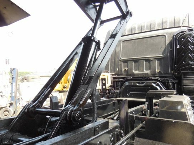 いすゞ ギガ 大型 深ダンプ（土砂禁） KL-CXZ51K3(6595) 10枚目