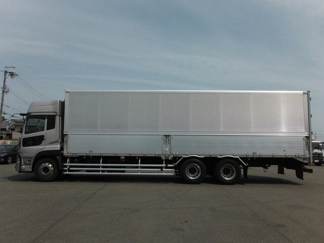 Nissan UD quon Large Wing body 2PG-CD5CA(31550) 8枚目