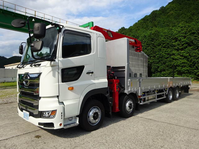 日野 プロフィア 大型 平ボディ（クレーン付） 2DG-FW1AHC(111707) 1枚目