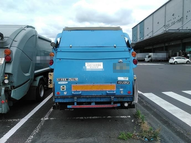 いすゞ フォワード 中型 塵芥車（プレス式） PB-FRR35G3(3276) 6枚目