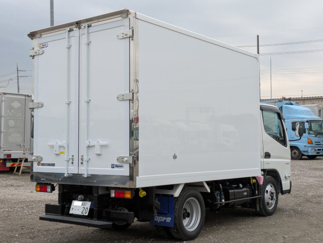 三菱ふそう キャンター 小型 冷蔵冷凍バン 2RG-FBAV0(105580) 9枚目
