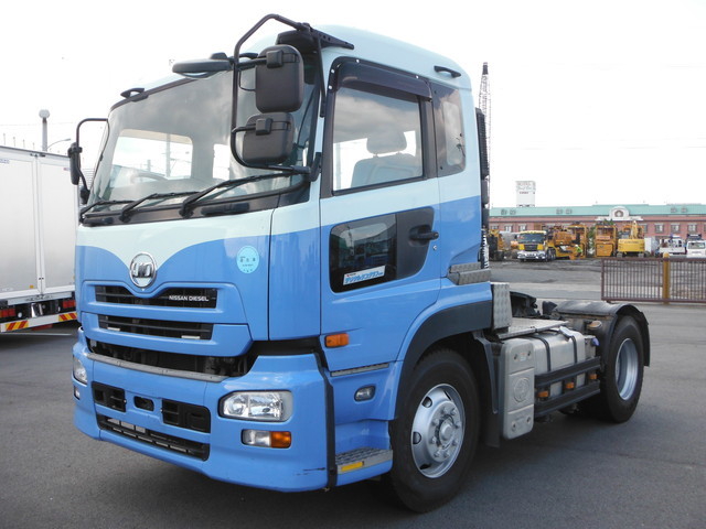 UDトラックス（日産） ビッグサム 大型 トラクタ ADG-GK4XAB(1090) 1枚目