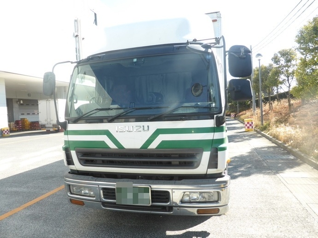 いすゞ ギガ 大型 バン KL-CYJ51W4A(2582) 2枚目