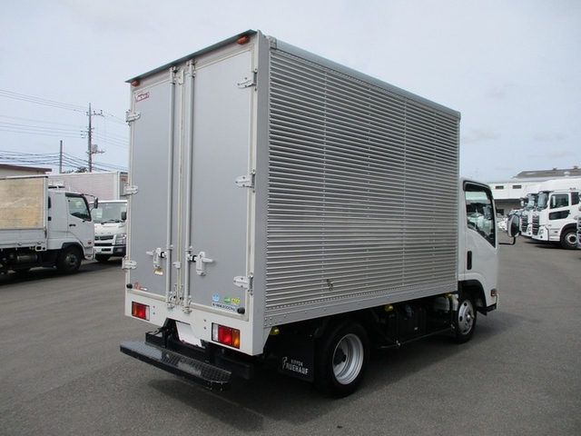 いすゞ エルフ 小型 バン TRG-NMR85AN(9949) 3枚目