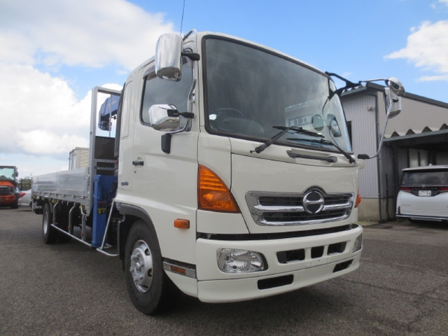 日野 レンジャー 中型 平ボディ（クレーン付） TKG-FD9LJAA(113659) 2枚目