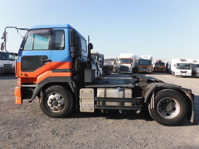 UDトラックス（日産） ビッグサム 大型 トラクタ KL-CK482BAT(1074) 2枚目