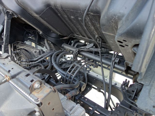 UDトラックス（日産） カゼット 小型 平ボディ TKG-FGB7Y(82561) 31枚目