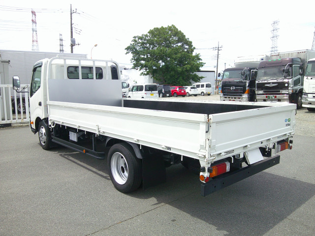 トヨタ ダイナ 小型 平ボディ 2RG-XZU710(110100) 7枚目