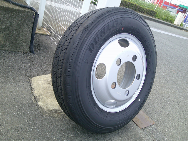 三菱ふそう キャンター 小型 平ボディ（クレーン付） 2RG-FBAVO(108799) 36枚目