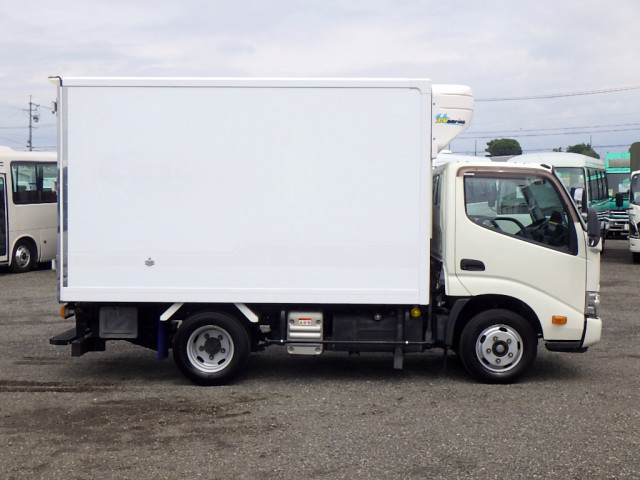 日野 デュトロ 小型 冷蔵冷凍バン 2RG-XZC605M(109190) 5枚目