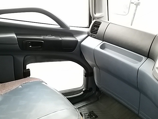 日野 レンジャー 中型 コンテナ専用車 BDG-GC7JEWA(8224) 70枚目