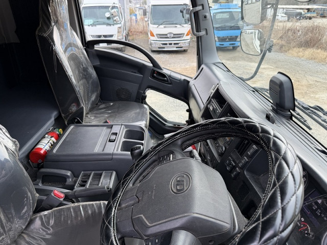 UDトラックス（日産） コンドル 中型 平ボディ 2PG-BRR90S2(105319) 23枚目