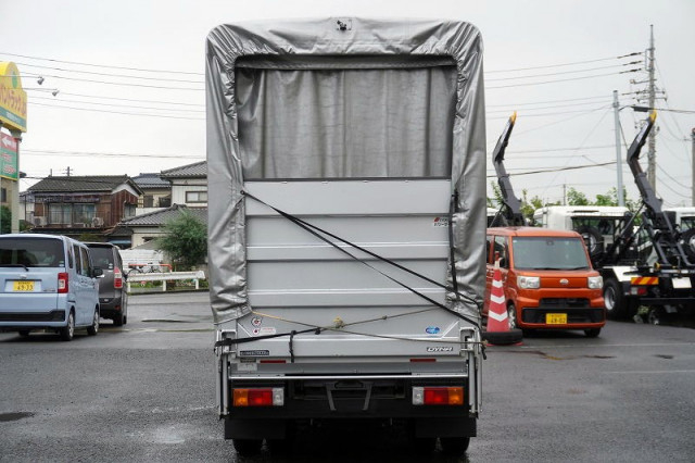 トヨタ ダイナ 小型 平ボディ 2SG-XKU605(113349) 4枚目