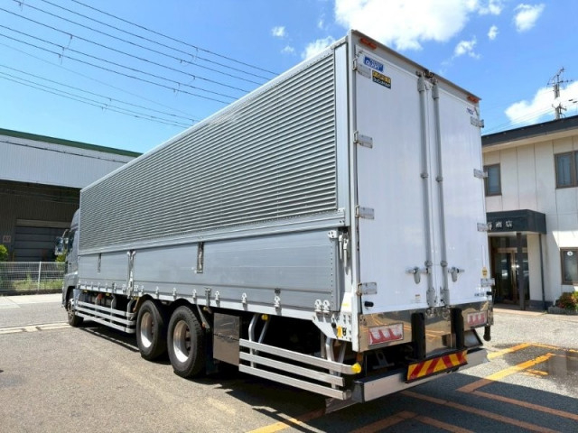 UDトラックス（日産） クオン 大型 ウィング 2PG-CD5CA(105955) 4枚目