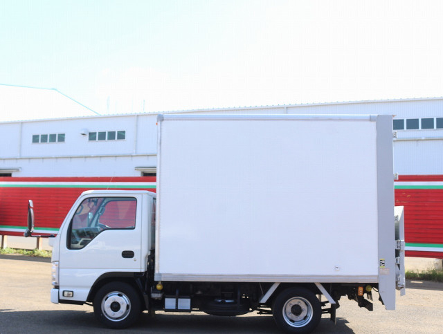 いすゞ エルフ 小型 バン TRG-NJR85AN(112994) 9枚目
