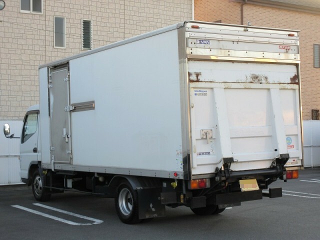 三菱ふそう キャンター 小型 バン KK-FE82EG(7723) 3枚目