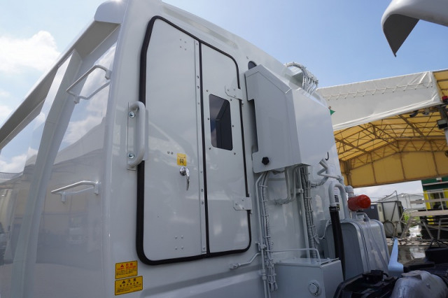 三菱ふそう ファイター 中型 塵芥車（プレス式） 2KG-FK72F(108428) 16枚目