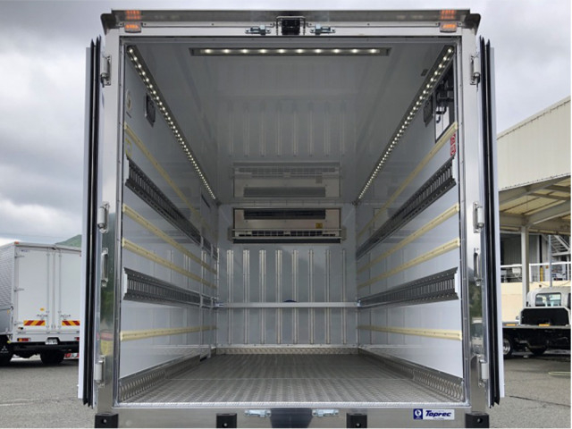 Mitsubishi Fuso canter Small Freezer box_body 2RG-FEAV0(107652) 31枚目