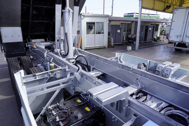 三菱ふそう スーパーグレート 大型 土砂ダンプ 2PG-FV80VY(113326) 28枚目