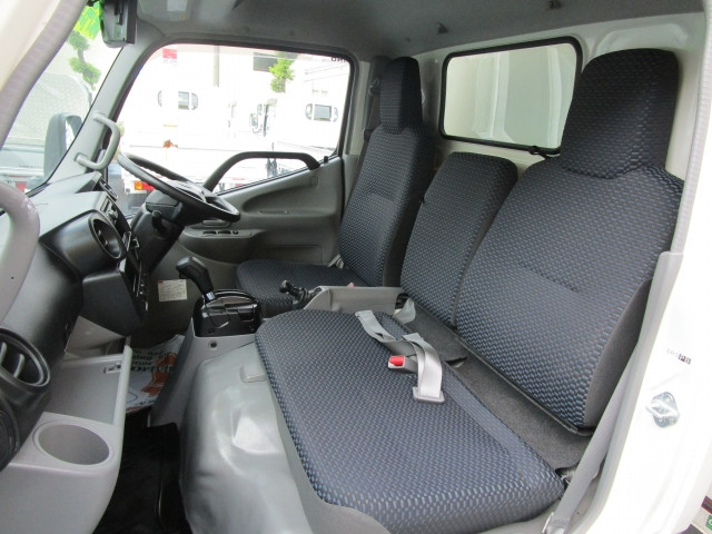 日野 デュトロ 小型 保冷バン 2RG-XZC605M(112384) 26枚目