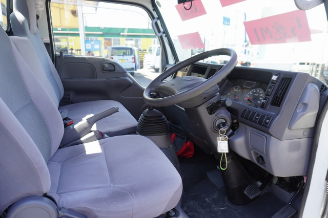 いすゞ エルフ 小型 冷蔵冷凍バン TPG-NHR85AN(110523) 37枚目