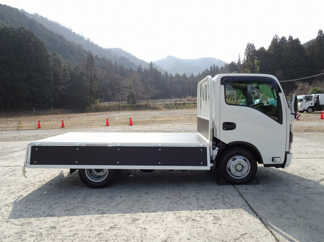 いすゞ エルフ 小型 平ボディ 2TG-NJR88AF(103745) 15枚目