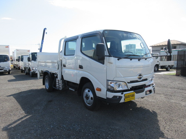 日野 デュトロ 小型 Wキャブ 2WG-XZU686M(111810) 2枚目