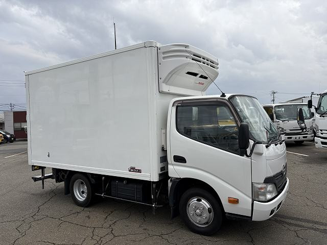 日野 デュトロ 小型 冷蔵冷凍バン TKG-XZC600M(96993) 2枚目