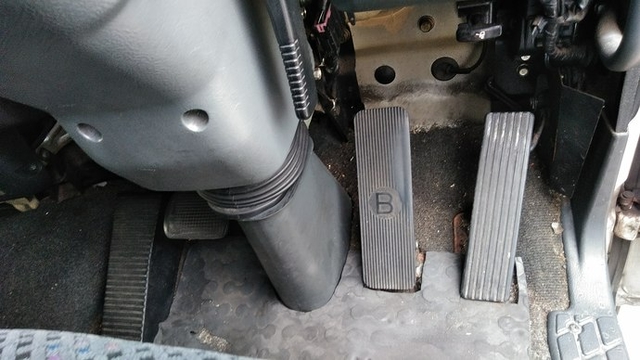 三菱ふそう ファイター 中型 冷蔵冷凍バン PDG-FK61F(3671) 17枚目
