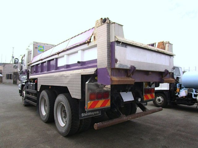 いすゞ ギガ 大型 土砂ダンプ QKG-CXZ77AT(112397) 8枚目