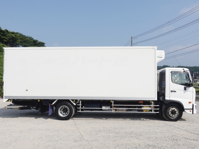 日野 レンジャー 増トン 冷蔵冷凍バン 2KG-FJ2ABG(110369) 6枚目