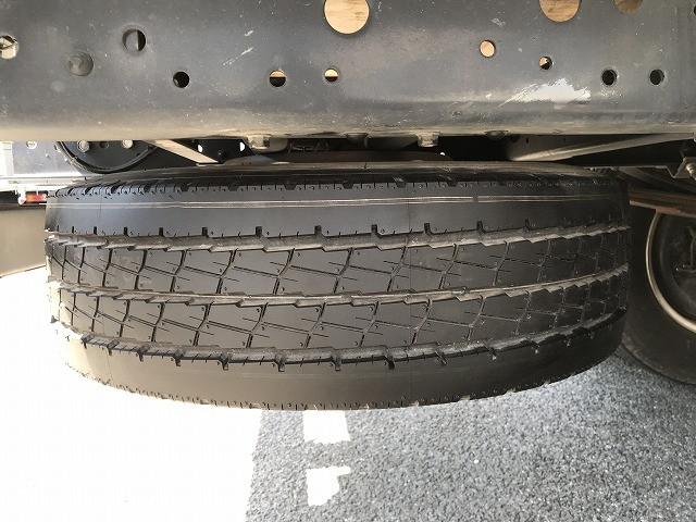 いすゞ エルフ 小型 平ボディ 2RG-NPR88AR(111580) 46枚目