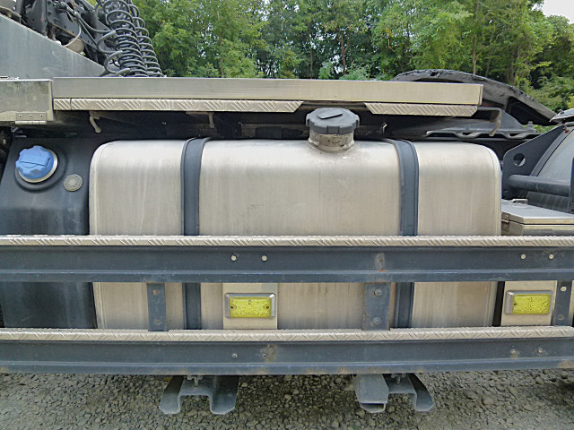UDトラックス（日産） クオン 大型 トラクタ 2PG-GK5AAB(113572) 27枚目