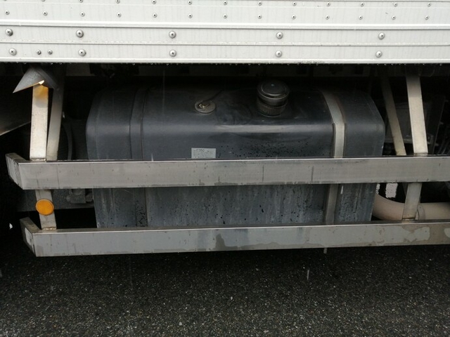 UDトラックス（日産） クオン 大型 冷蔵冷凍バン PKG-CG4ZA(5641) 45枚目