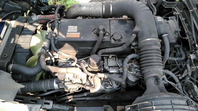 UDトラックス（日産） クオン 大型 平ボディ PKG-CD4ZA(3574) 31枚目