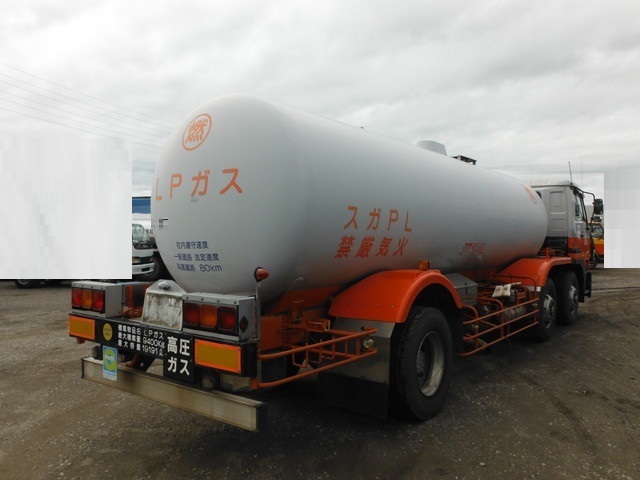 UDトラックス（日産） クオン 大型 タンクローリー KL-CV48E(2182) 4枚目
