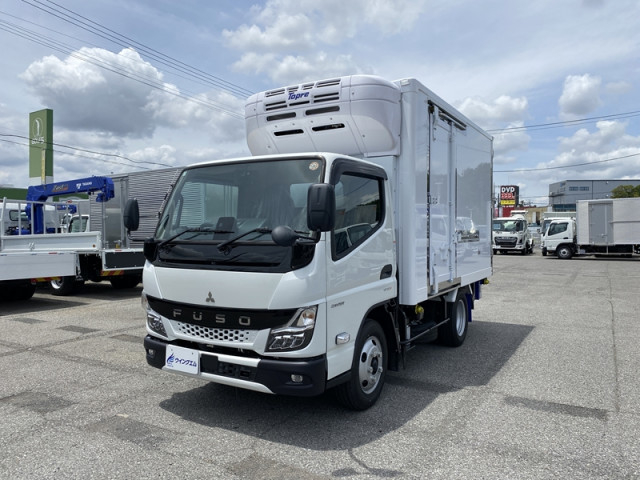 三菱ふそう キャンター 小型 冷蔵冷凍バン 2RG-FBAV0(108465) 1枚目