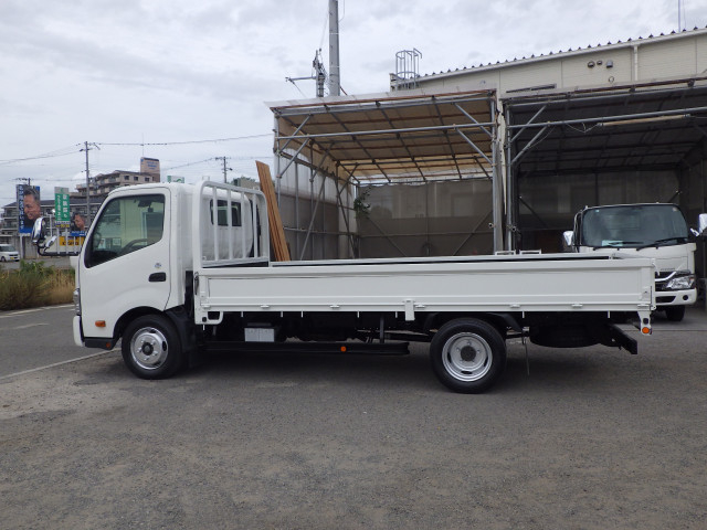Toyota dyna Small Flat body TPG-XZU710(110900) 3枚目