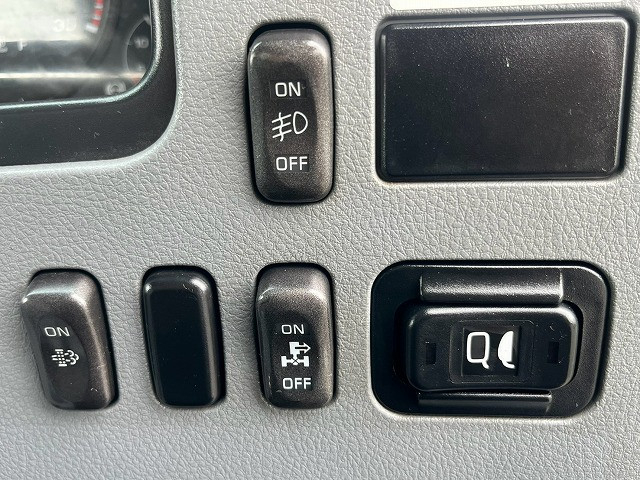 三菱ふそう ファイター 増トン コンテナ専用車 QKG-FK72FZ(110323) 31枚目
