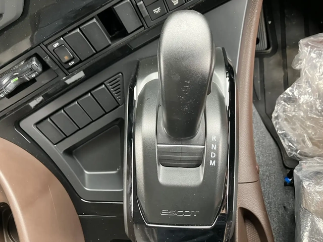 いすゞ ギガ 大型 トラクタ 2RG-EK5DAB(106845) 44枚目