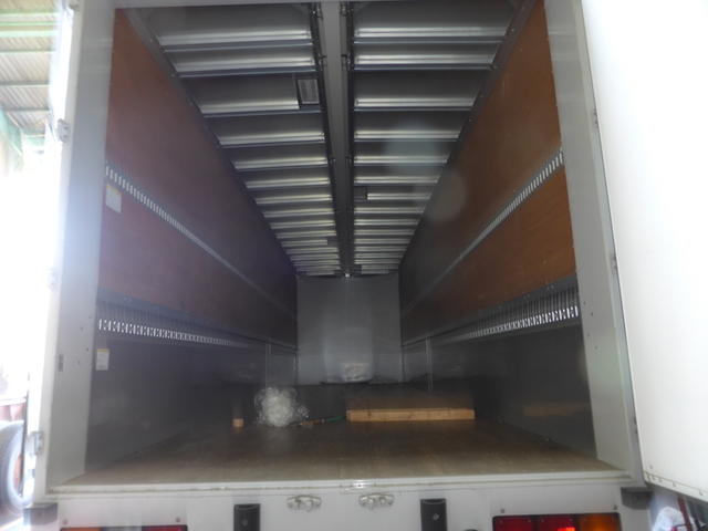 UDトラックス（日産） クオン 大型 ウィング QPG-CD5ZA(2540) 19枚目