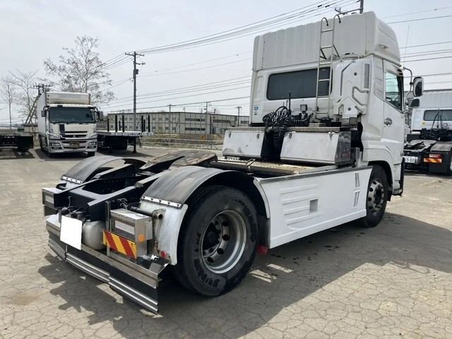 日産自動車 大型 トラクタ 2PG-GK5AAD(106832) 5枚目