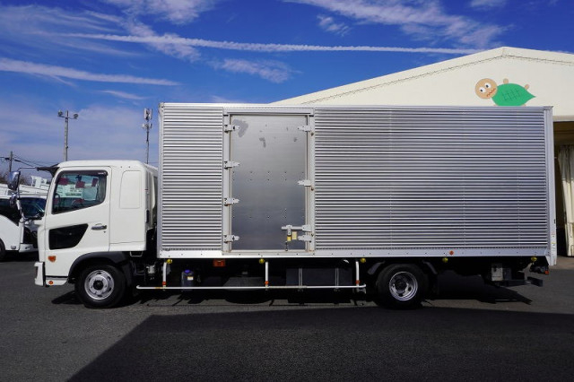 日野 レンジャー 中型 バン 2PG-FD2ABG(113782) 3枚目