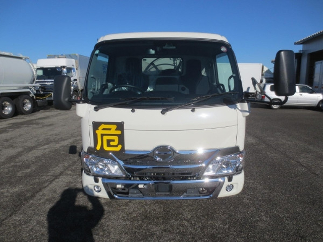 Hino dutro Small Tank truck 2KG-XZU600E(97622) 6枚目