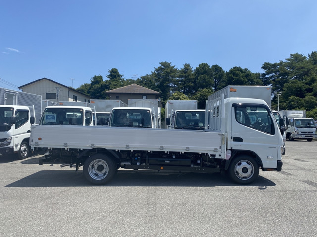 三菱ふそう キャンター 小型 平ボディ 2RG-FEAV0(112576) 5枚目
