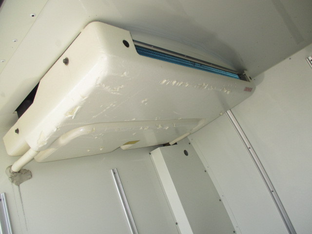 Toyota hiace Small Freezer box_body CBF-TRH200V(92118) 7枚目