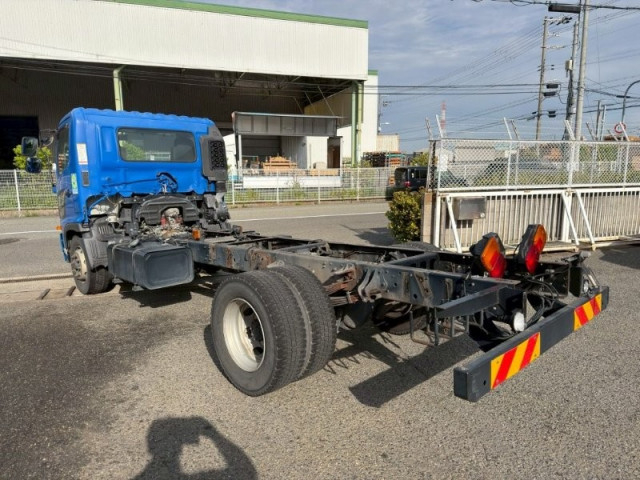 日野 レンジャー 増トン キャブ付きシャーシ QKG-FJ7JHAA(109488) 4枚目