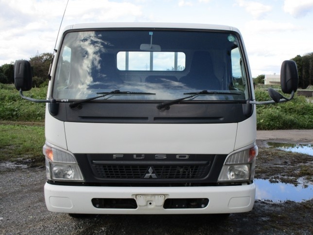 三菱ふそう キャンター 小型 平ボディ PDG-FE82B(2020) 2枚目