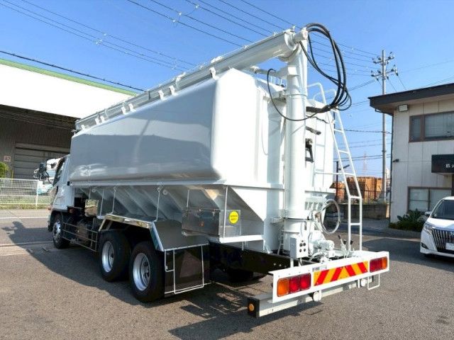 三菱ふそう ファイター 増トン 粉粒体運搬車 2DG-FQ62F(110391) 4枚目